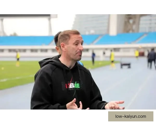 Rodri 在赛季中对年轻队友的指导持续提升，展现出领导力和经验。