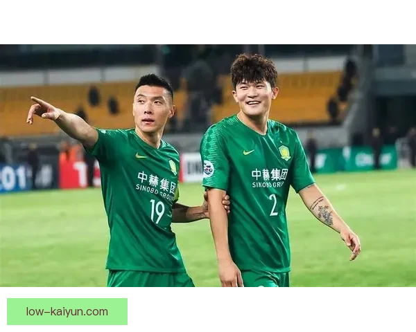 金玟哉在国家德比中的表现受到广泛关注，球队防守稳健。